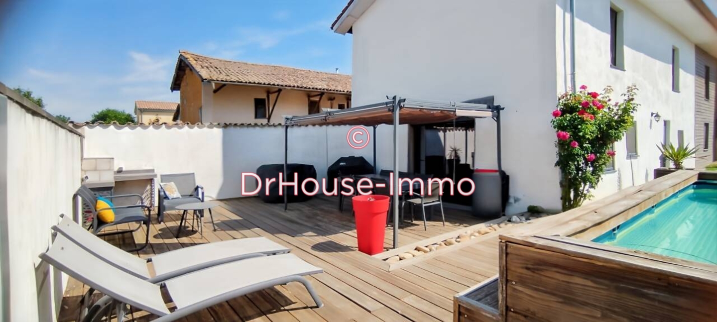 Maison 5 pièces de 143 m² - Misérieux (01600)