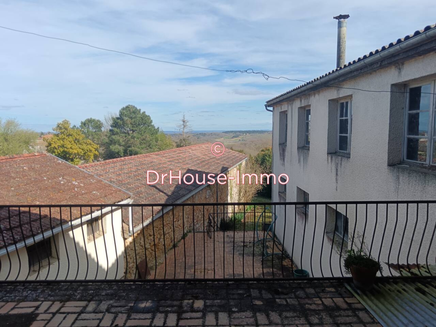 Maison 10 pièces de 217 m² - Cocumont (47250)