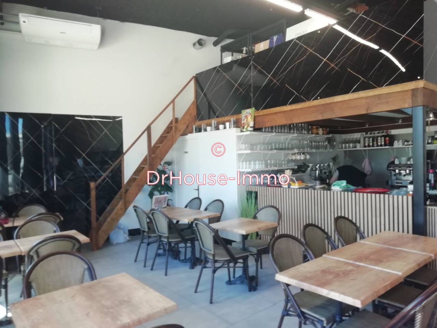 Commerce de 61 m² - Cap d'Agde (34300)