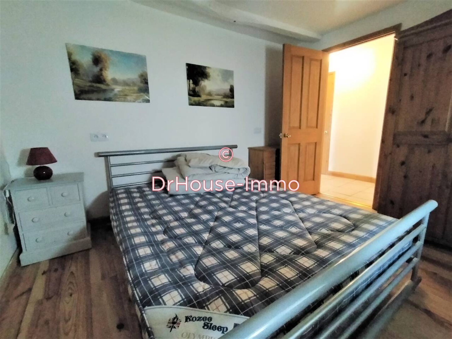 Maison 9 pièces de 203 m² - Rouillé (86480)