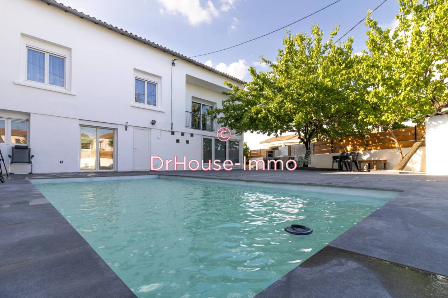 Maison 6 pièces de 147 m² - Alès (30100)