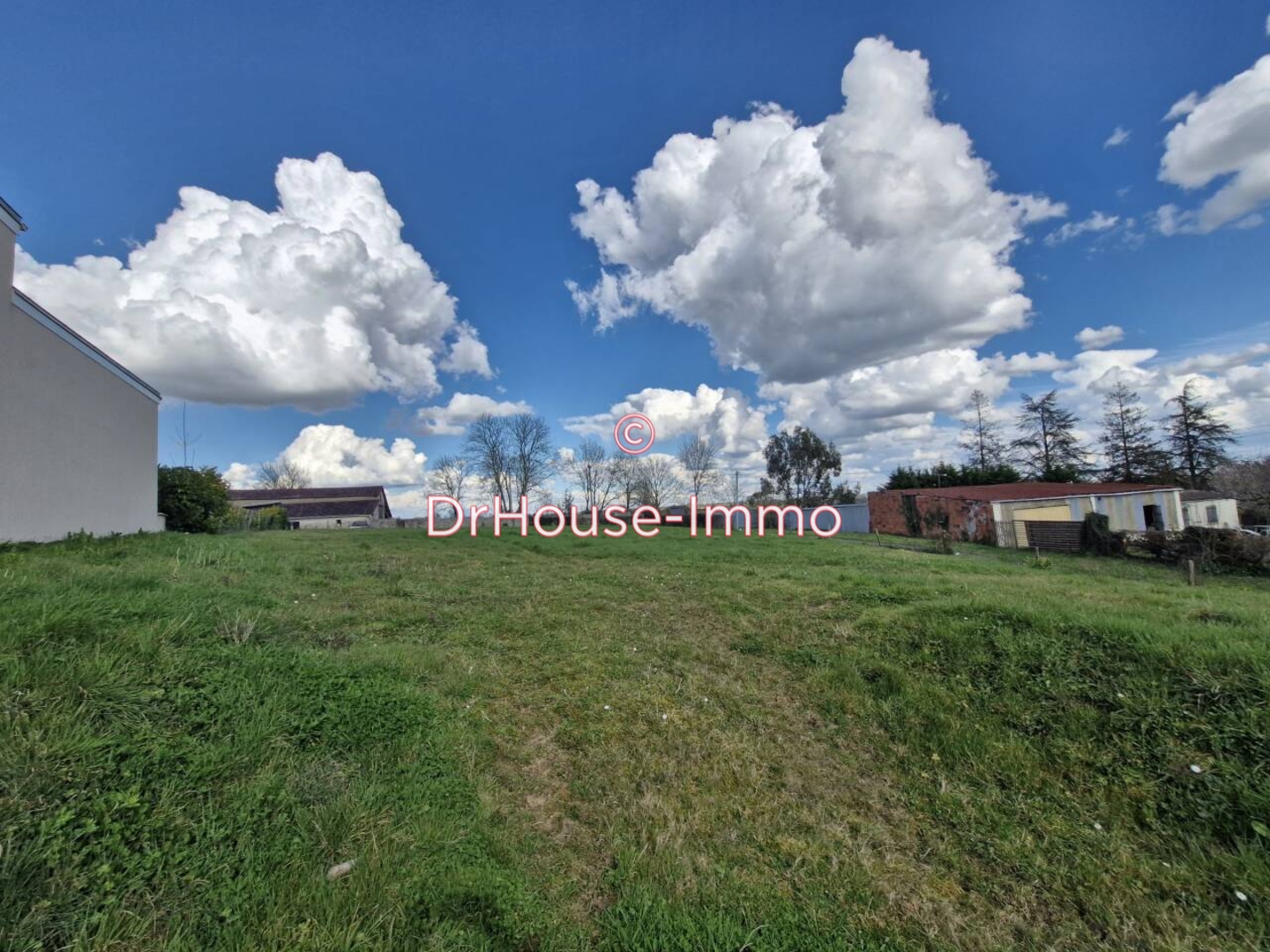 Terrain de 1 508 m² - Verruyes (79310)