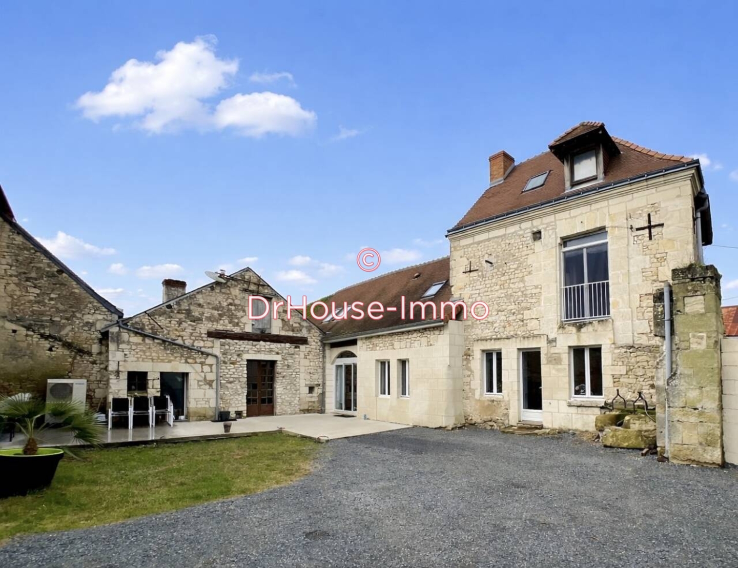 Maison 5 pièces de 170 m² - Draché (37800)