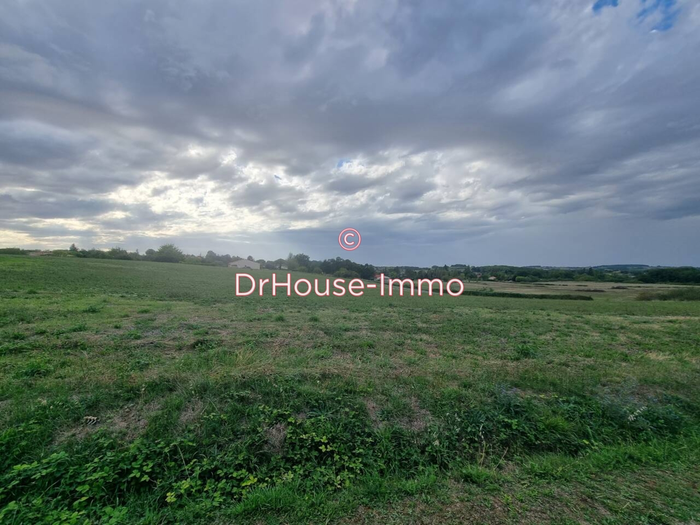 Terrain de 1 800 m² - Flaugeac (24240)