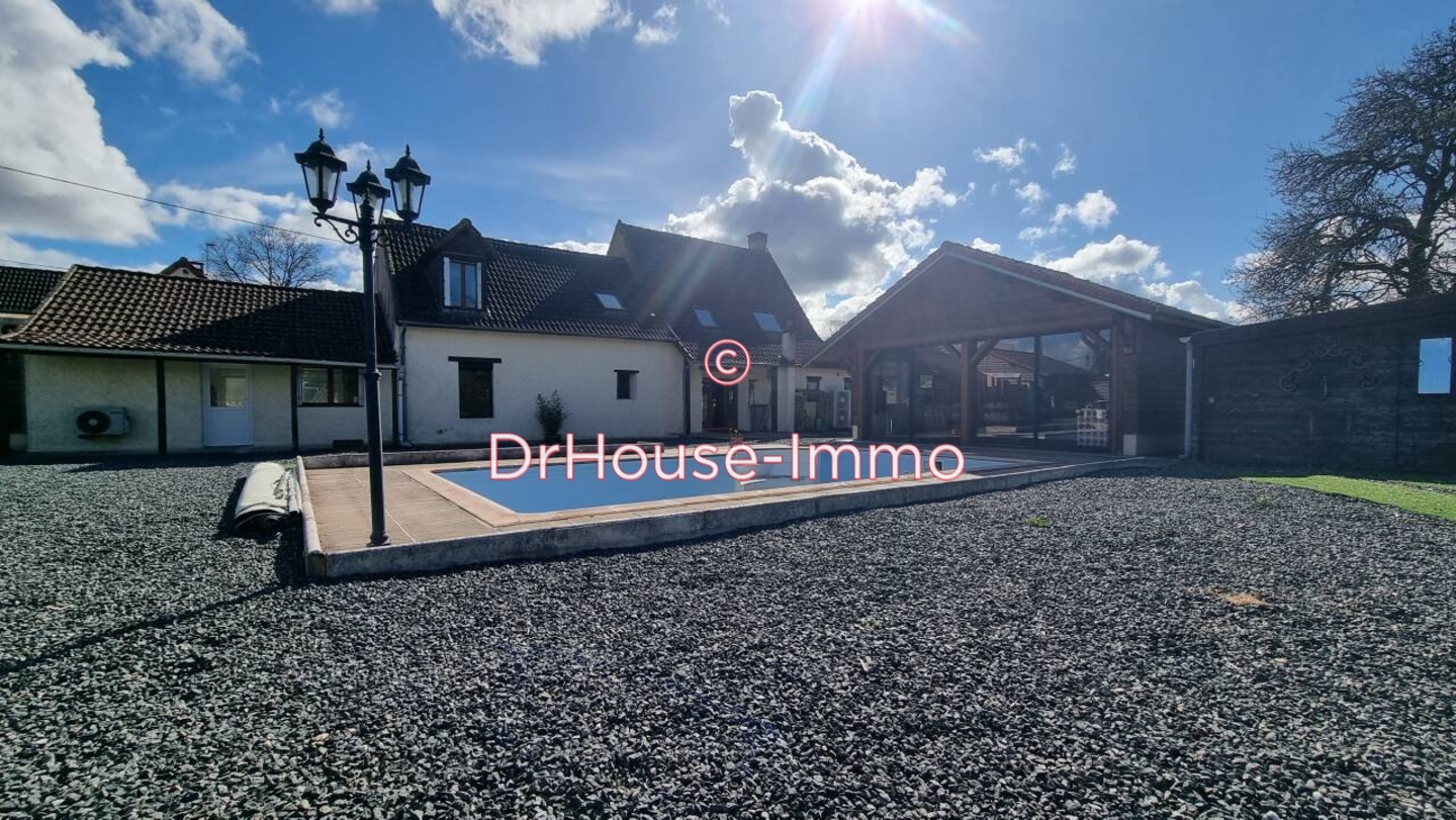 Maison 5 pièces de 146 m² - Cluis (36340)