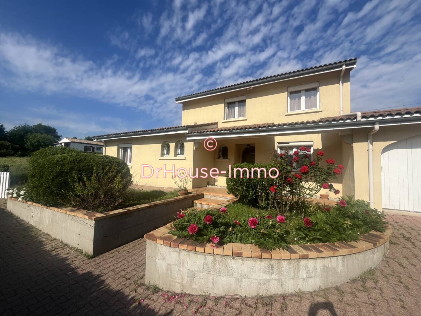 Maison 5 pièces de 135 m² - Artigues-près-Bordeaux (33370)