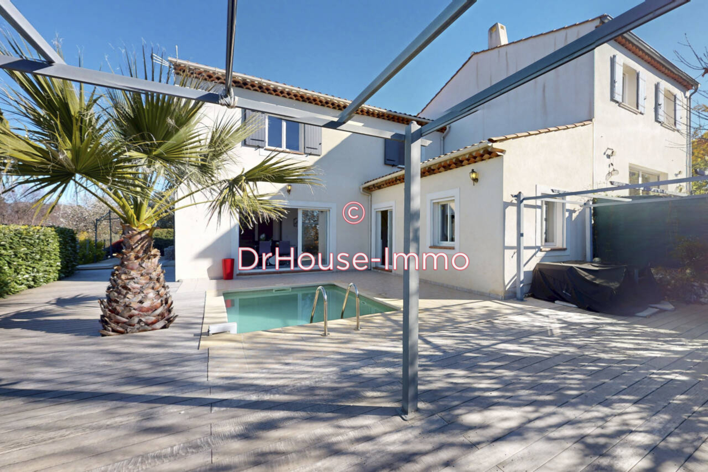 Maison 6 pièces de 150 m² - Berre-les-Alpes (06390)