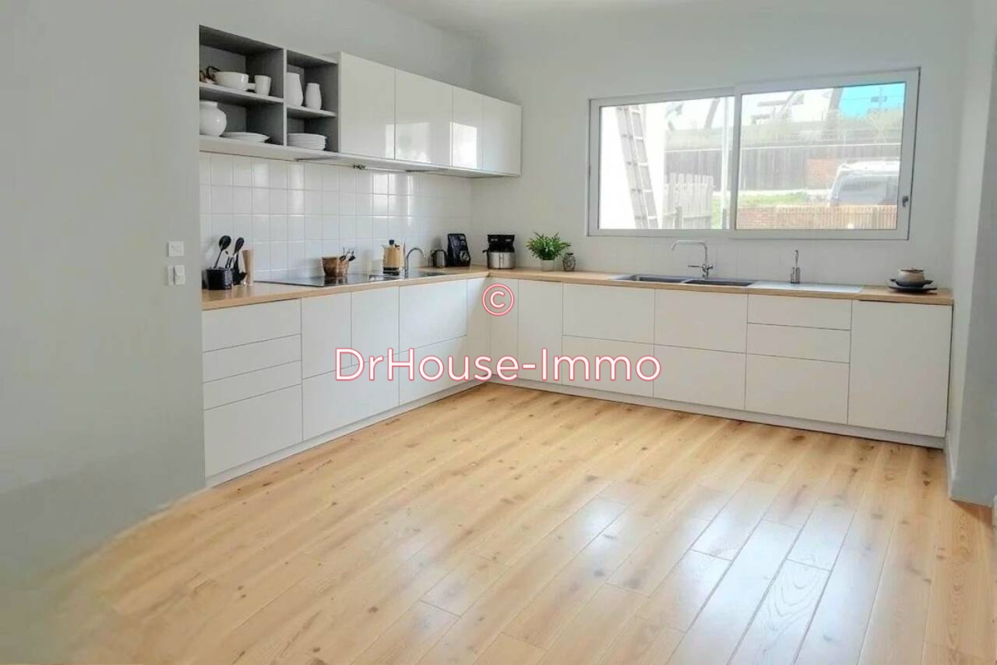 Maison 5 pièces de 136 m² - Cenon (33150)
