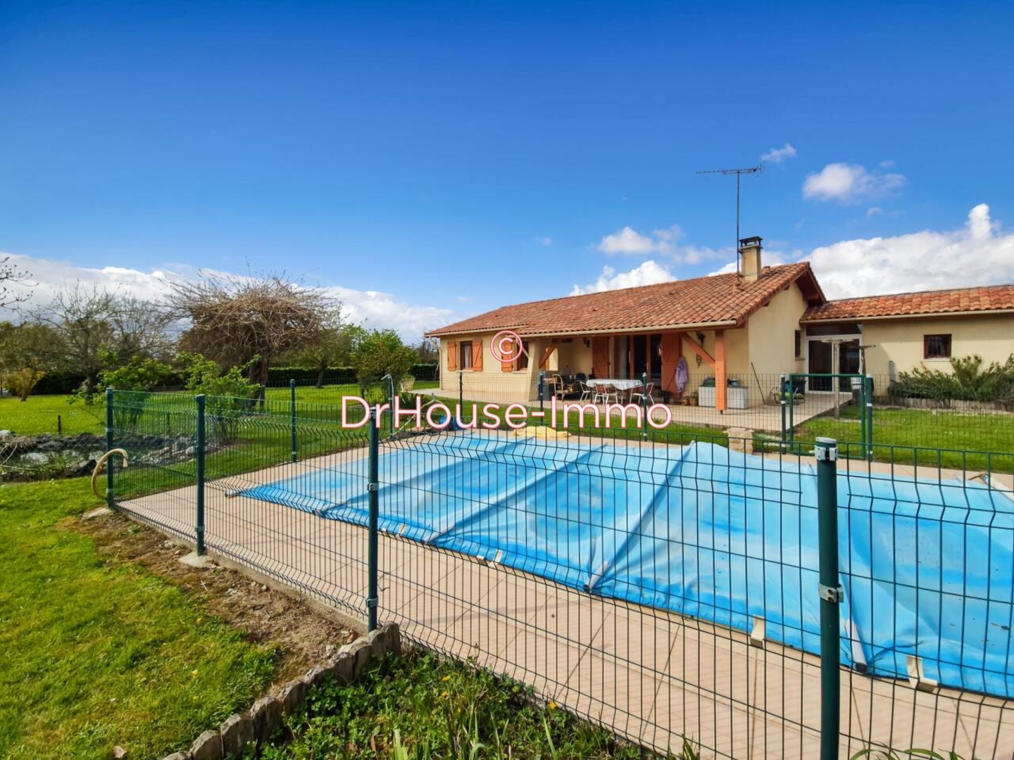 Maison 5 pièces de 110 m² - Clermont (40180)
