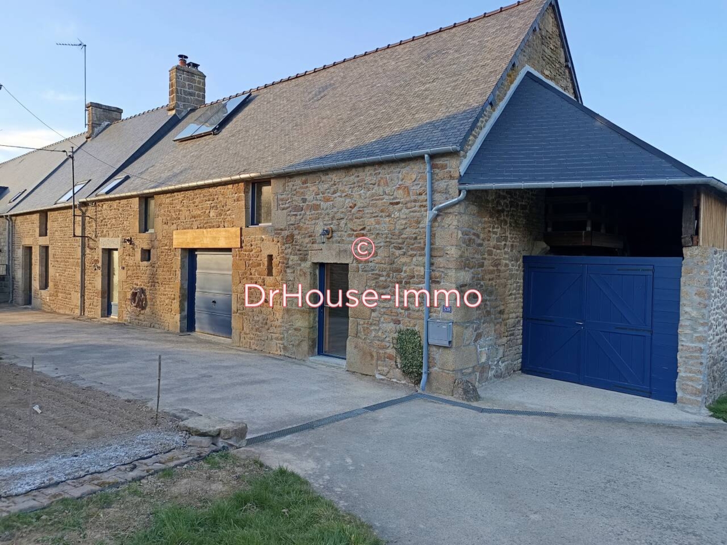 Maison 7 pièces de 190 m² - Louvigné-du-Désert (35420)