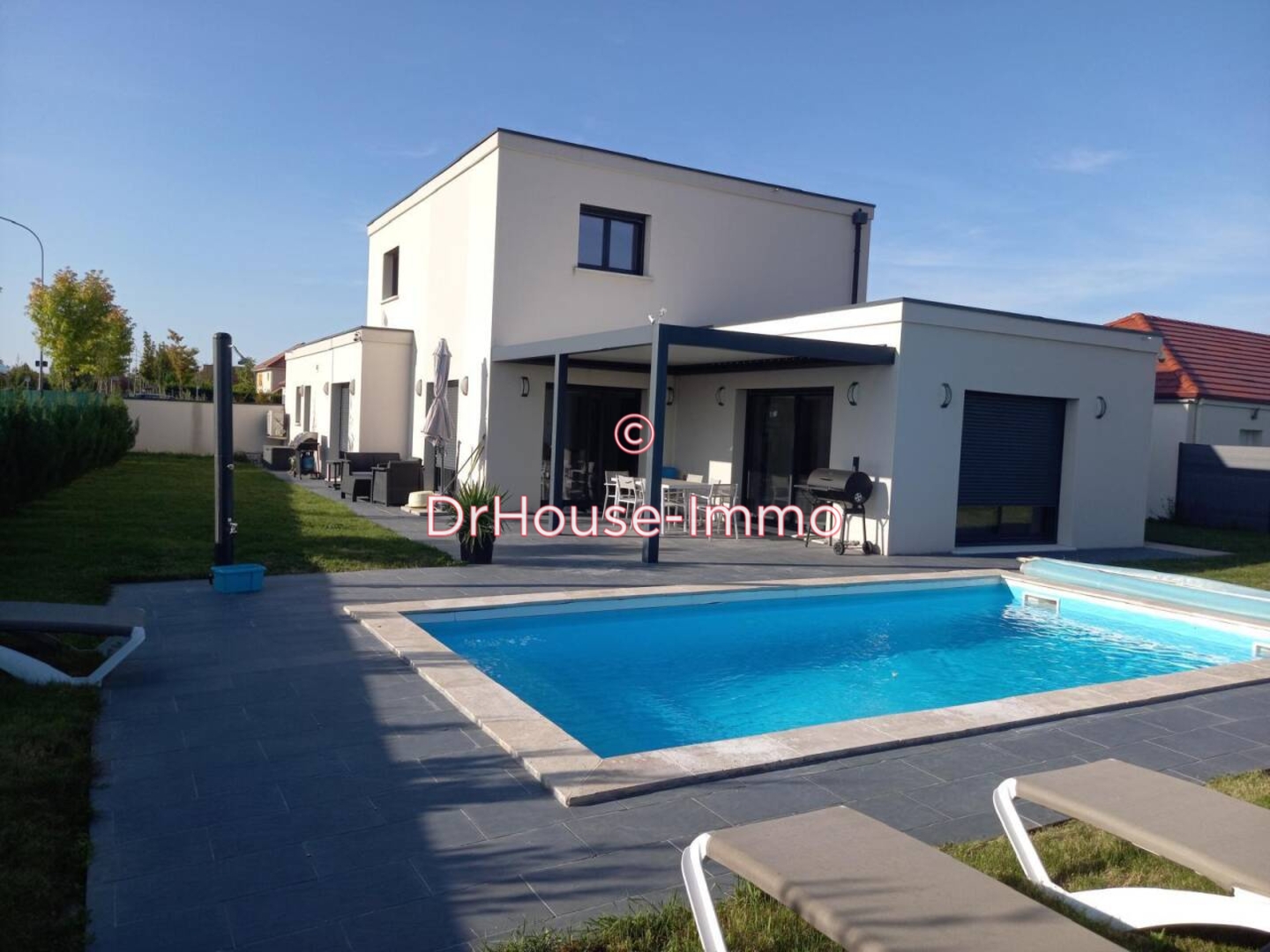 Maison 7 pièces de 155 m² - Neuilly-lès-Dijon (21800)