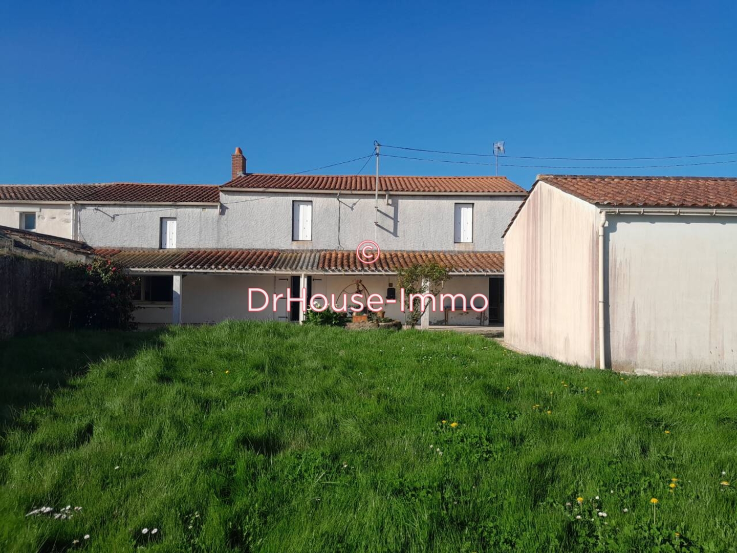 Maison 7 pièces de 165 m² - Apremont (85220)