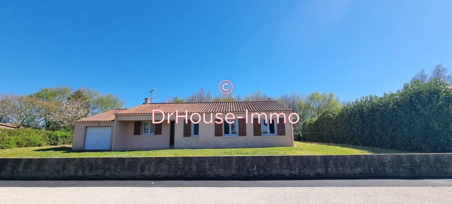 Maison 5 pièces de 109 m² - Pouillé (85570)