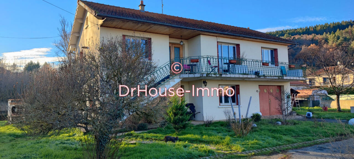 Maison 7 pièces de 170 m² - Langeac (43300)