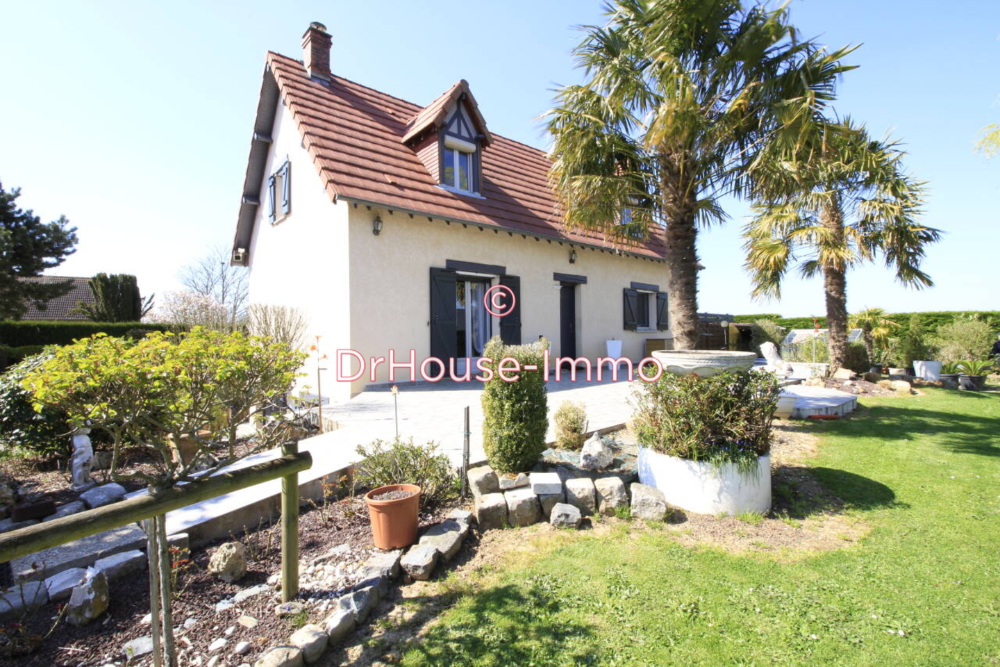 Maison 6 pièces de 120 m² - Le Neubourg (27110)