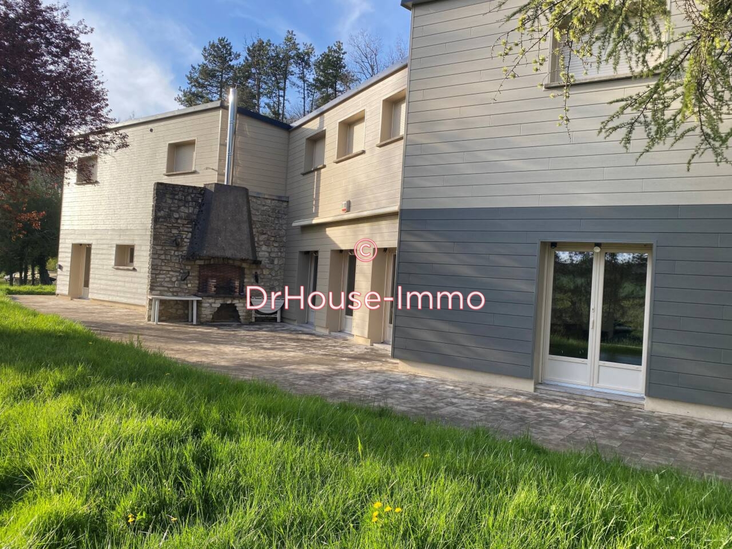 Maison 6 pièces de 174 m² - Ouanne (89560)