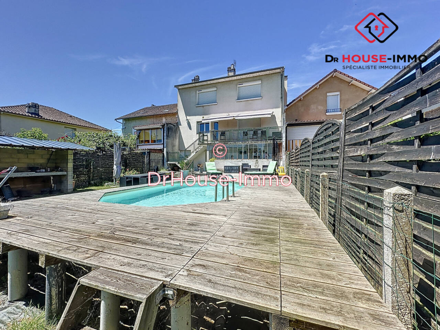 Maison 5 pièces de 146 m² - Périgueux (24000)