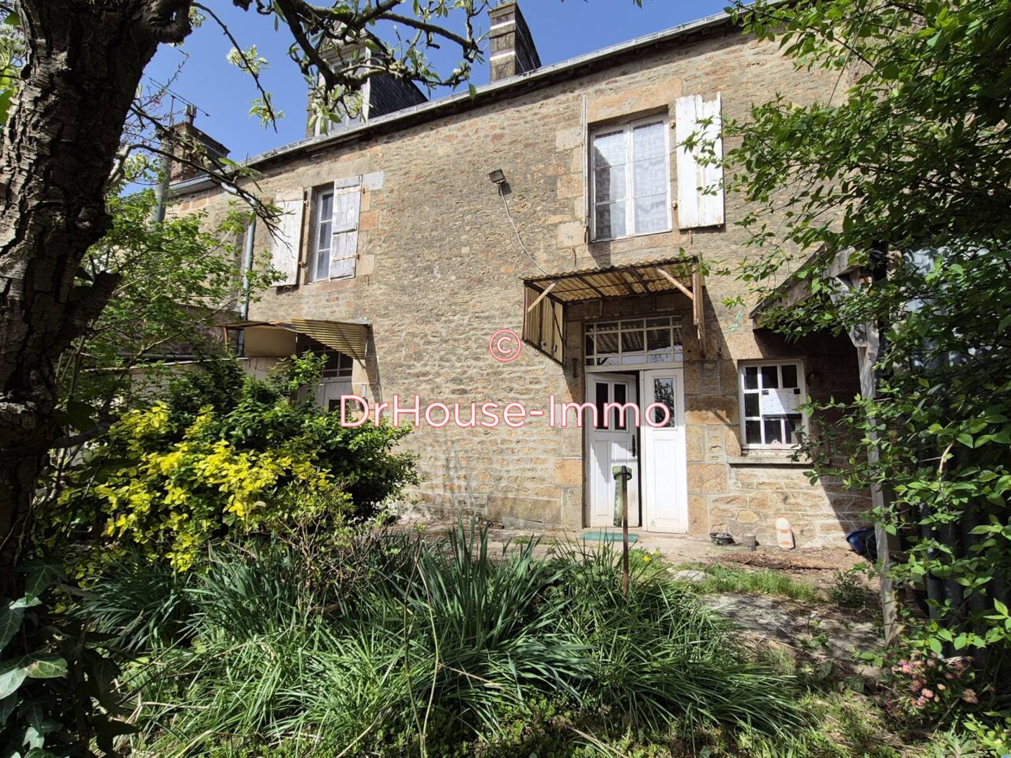 Maison 6 pièces de 87 m² - Gorron (53120)