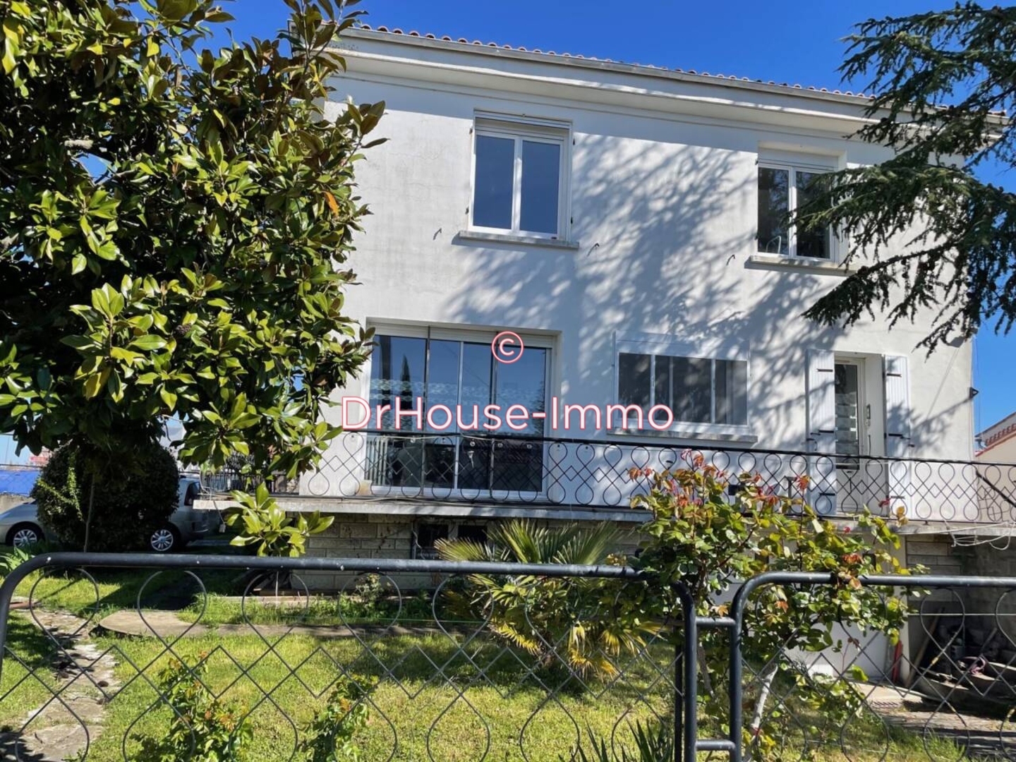 Maison 6 pièces de 197 m² - Rochefort (17300)