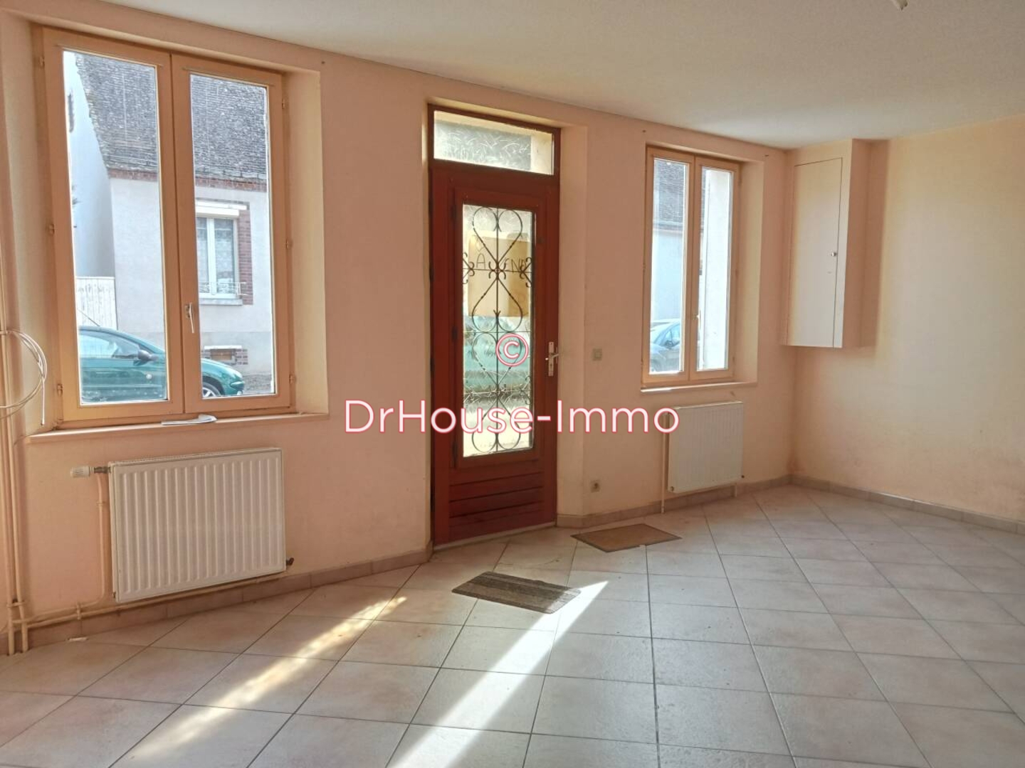 Maison 6 pièces de 115 m² - Gy-les-Nonains (45220)