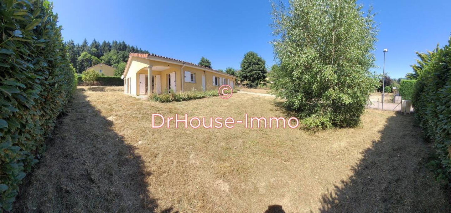 Maison 5 pièces de 110 m² - Saint-Jean-la-Bussière (69550)