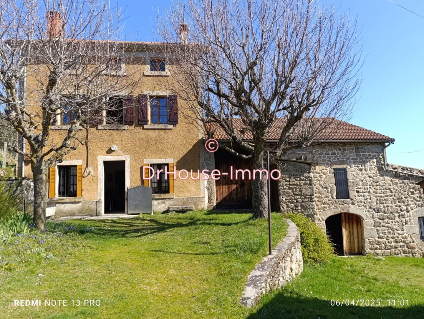 Maison 6 pièces de 180 m² - Saint-Préjet-d'Allier (43580)