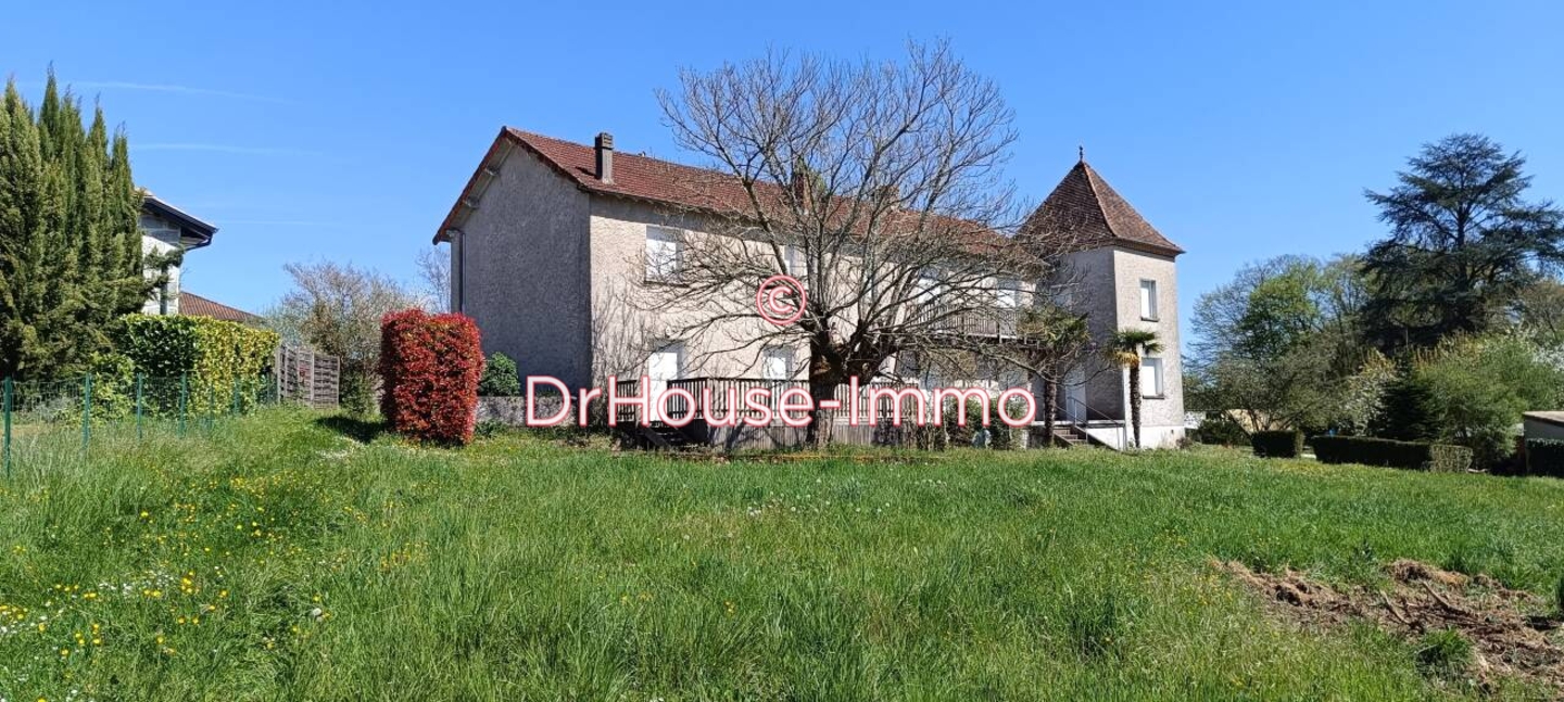 Maison 14 pièces de 300 m² - Coulounieix-Chamiers (24660)