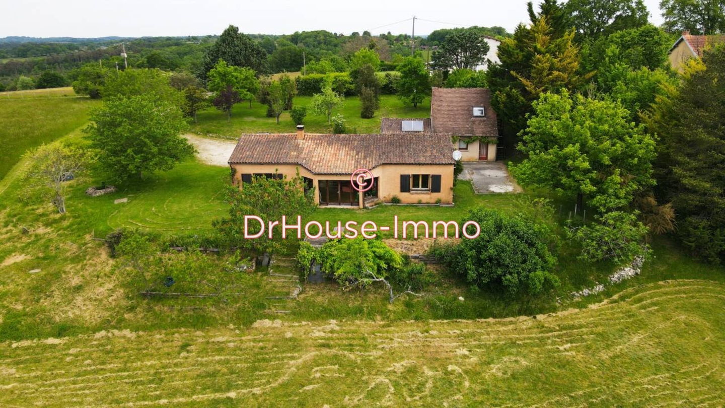 Maison 4 pièces de 120 m² - Plazac (24580)