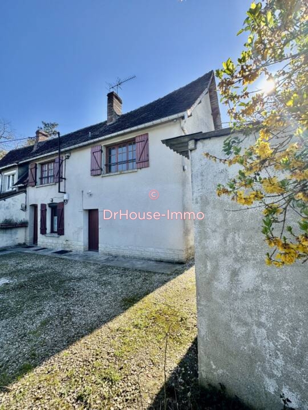 Maison 4 pièces de 88 m² - La Chapelle-Saint-Sépulcre (45210)