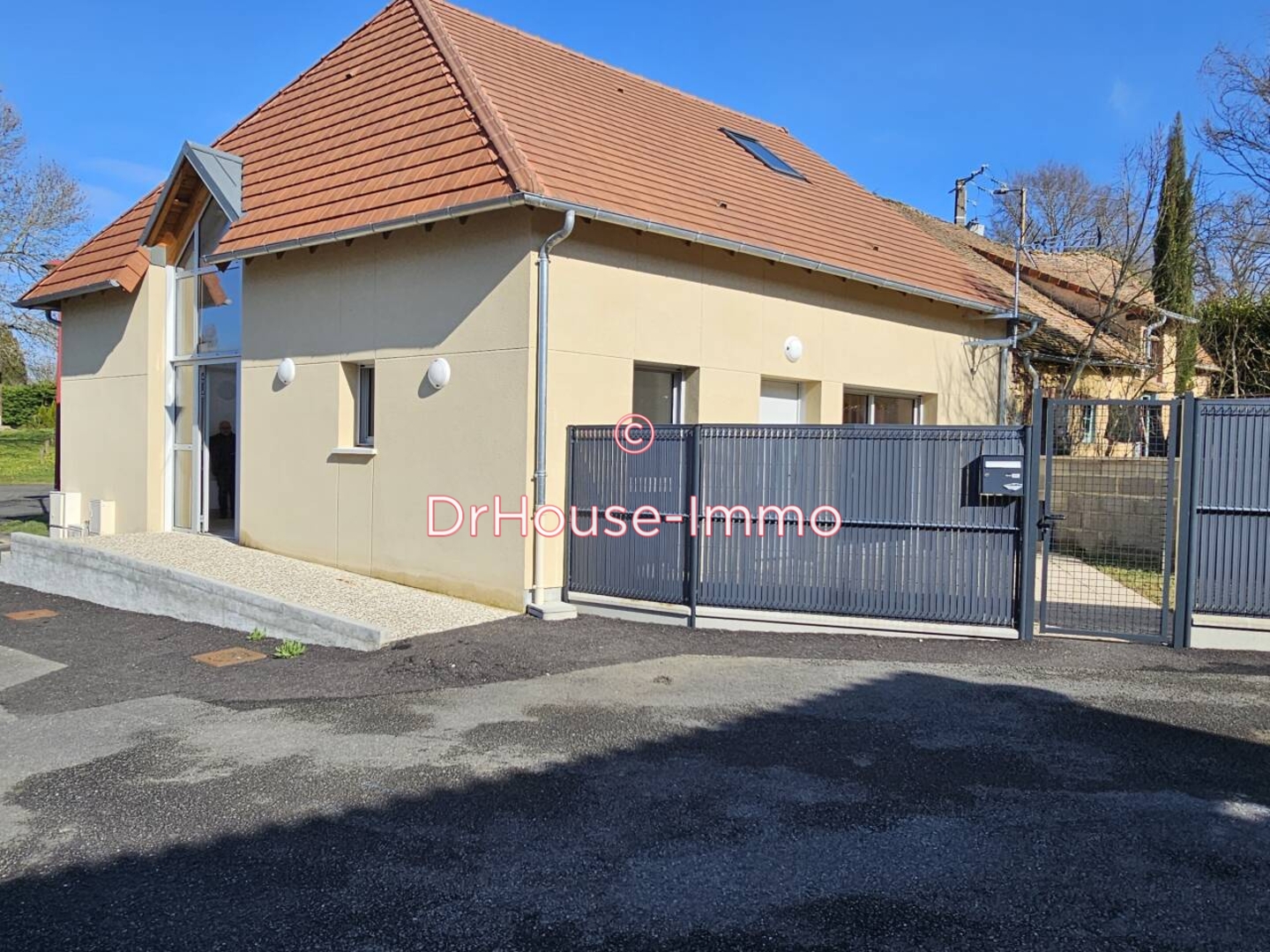 Maison 4 pièces de 95 m² - Coulonges (86290)