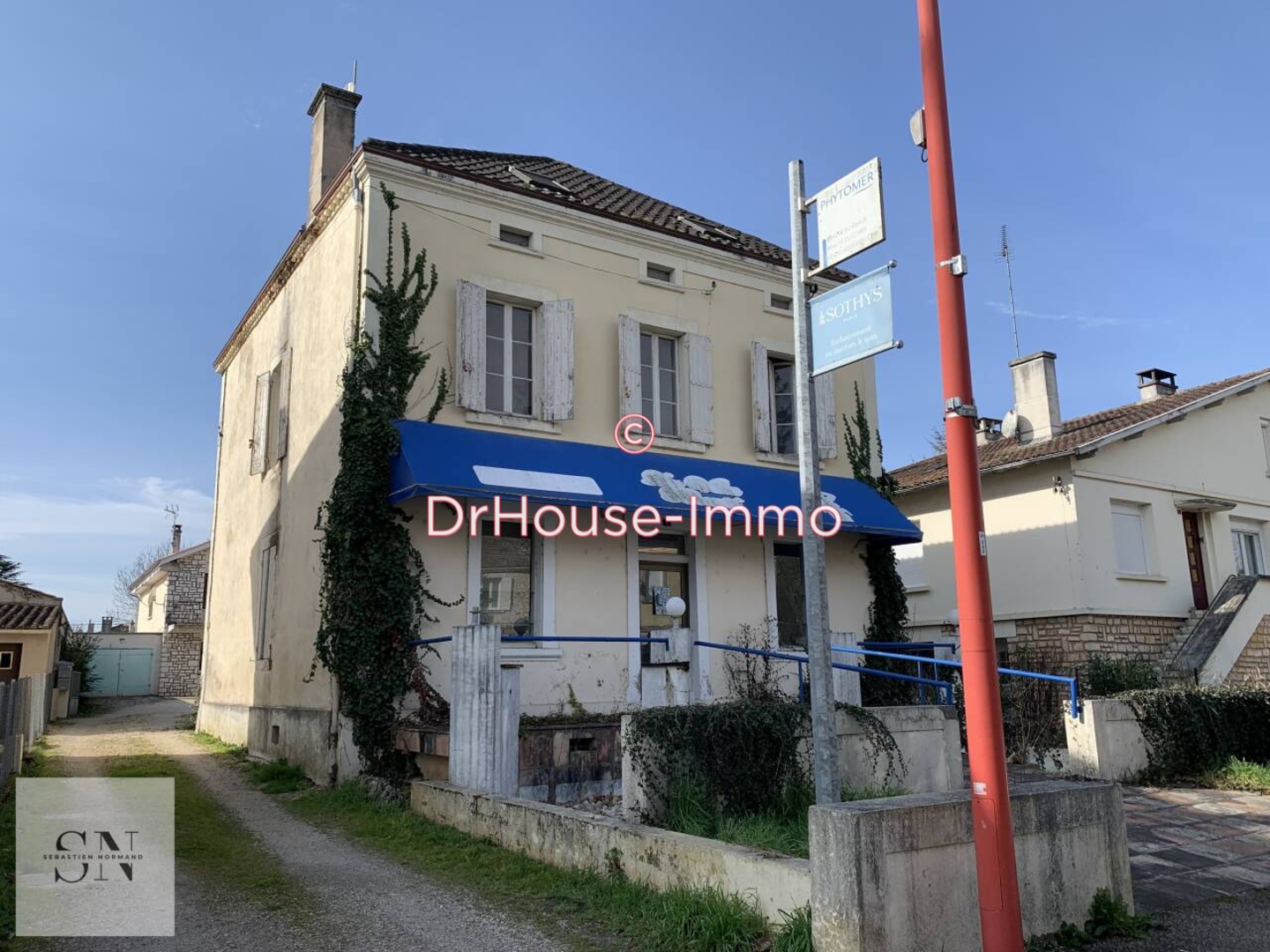 Immeuble 15 pièces de 190 m² - Monsempron-Libos (47500)