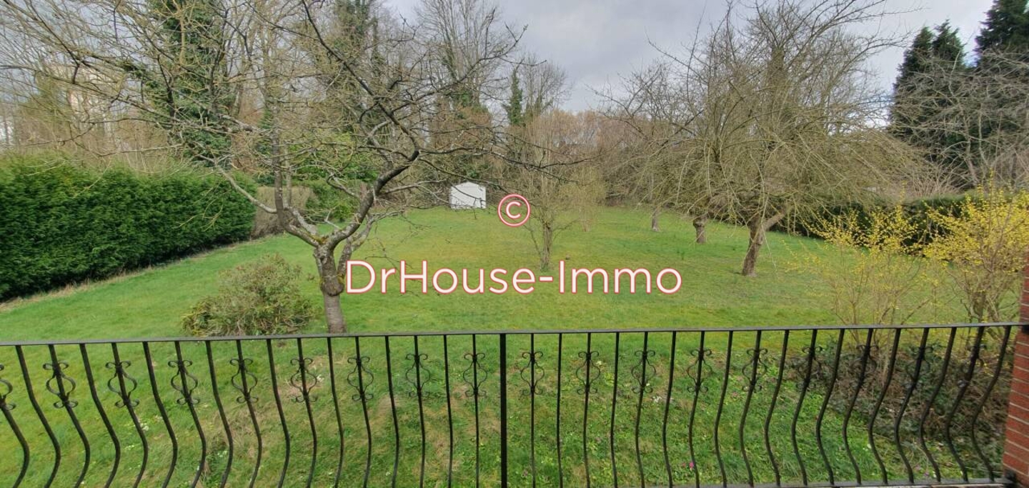 Maison 7 pièces de 230 m² - Maubeuge (59600)