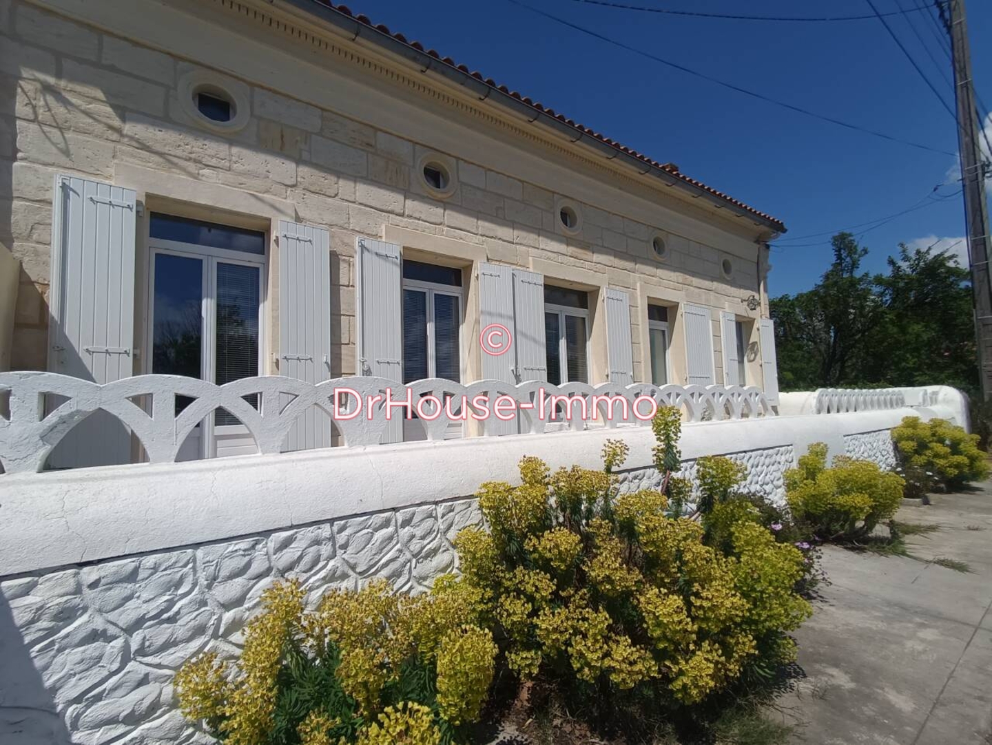 Maison 6 pièces de 205 m² - Saint-Christoly-Médoc (33340)