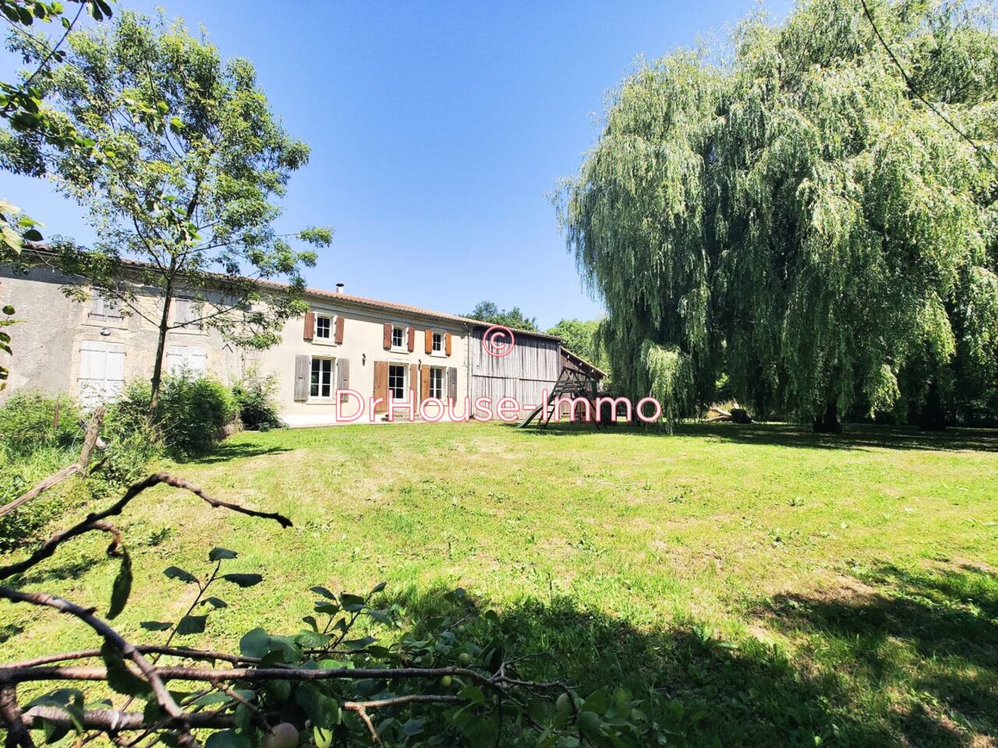Maison 4 pièces de 157 m² - Le Mazeau (85420)