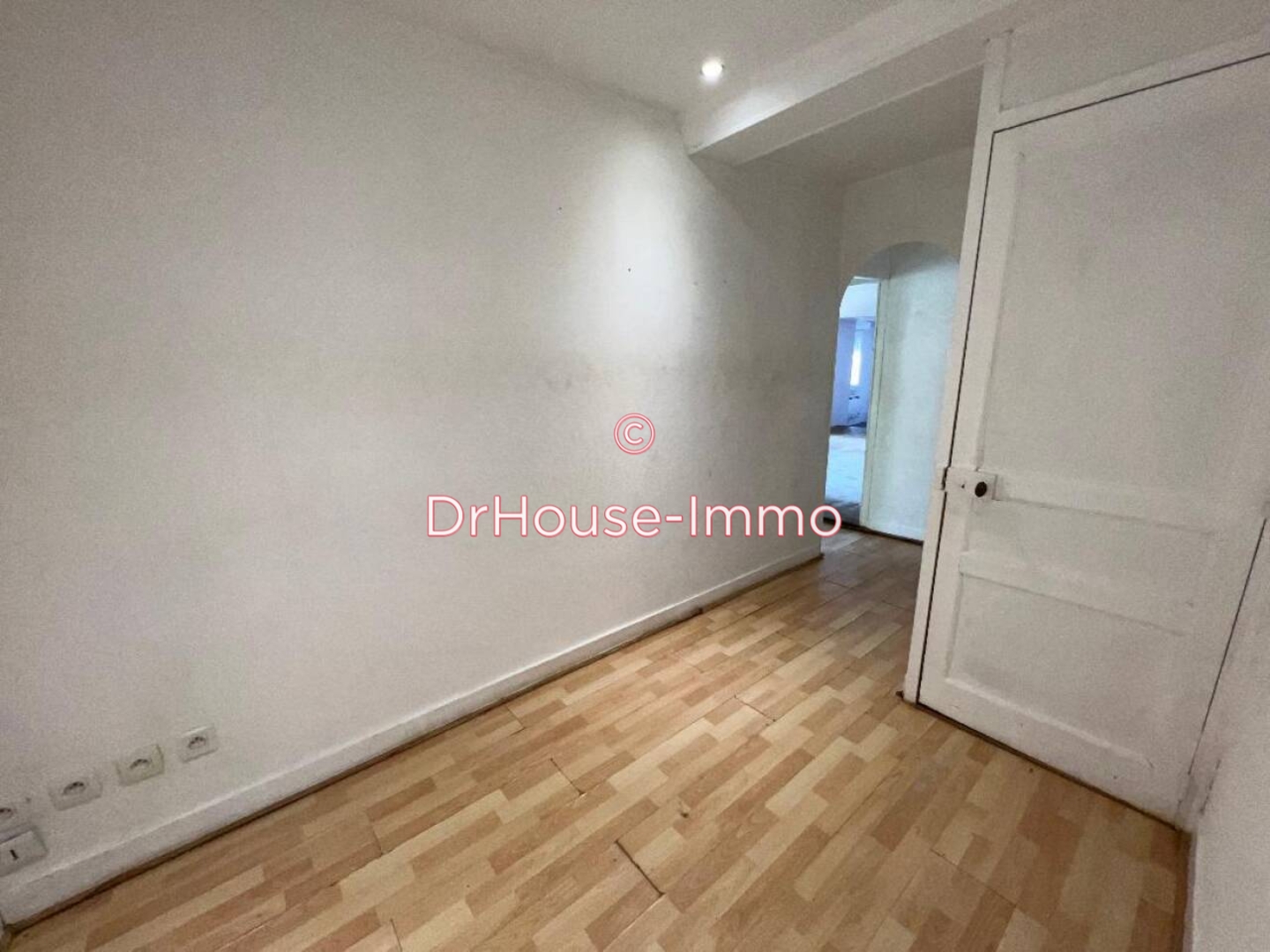 Maison 5 pièces de 110 m² - Pont-d'Ouilly (14690)