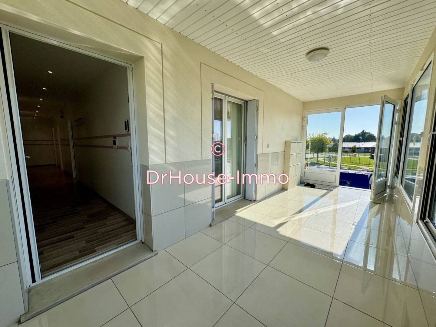 Maison 9 pièces de 145 m² - Villemandeur (45700)