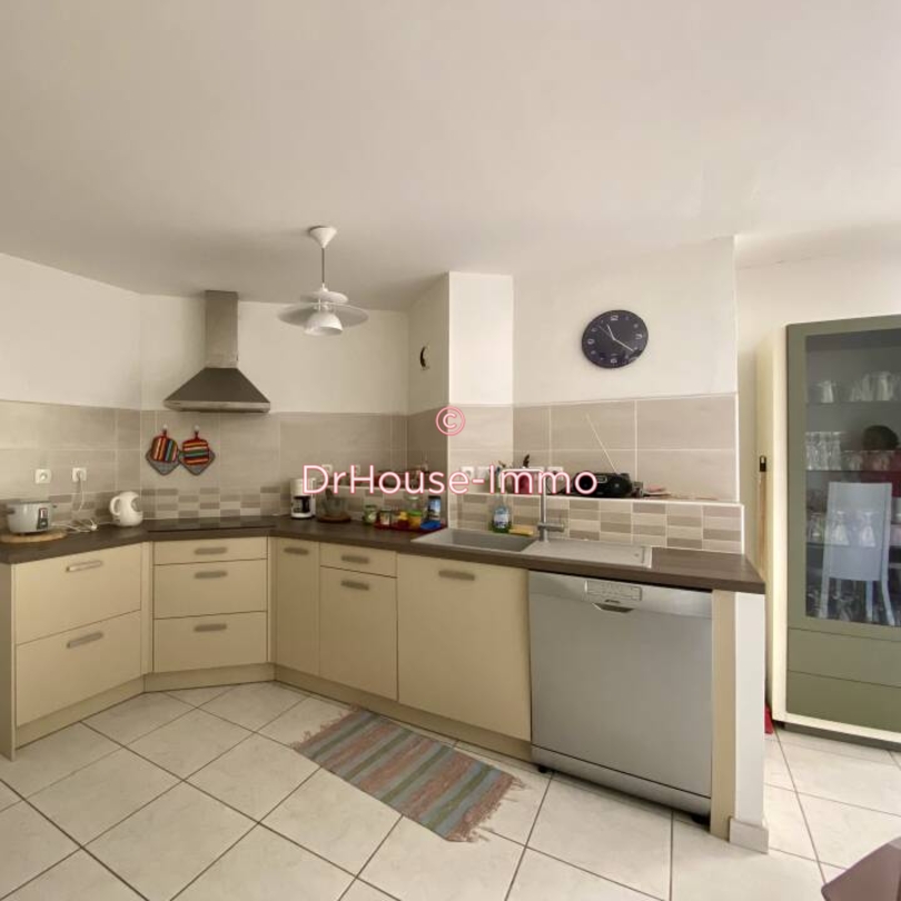 Appartement 3 pièces de 61 m² - Saint-André (97440)