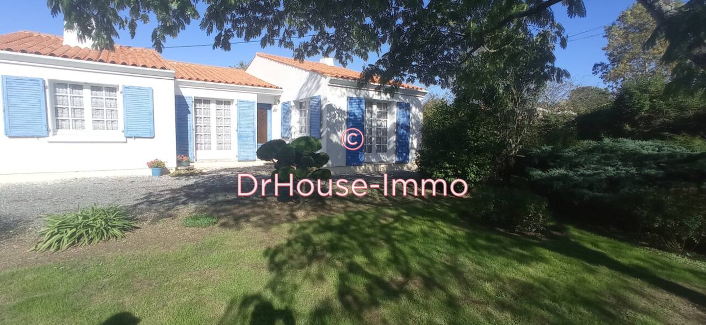 Maison 7 pièces de 302 m² - Commequiers (85220)