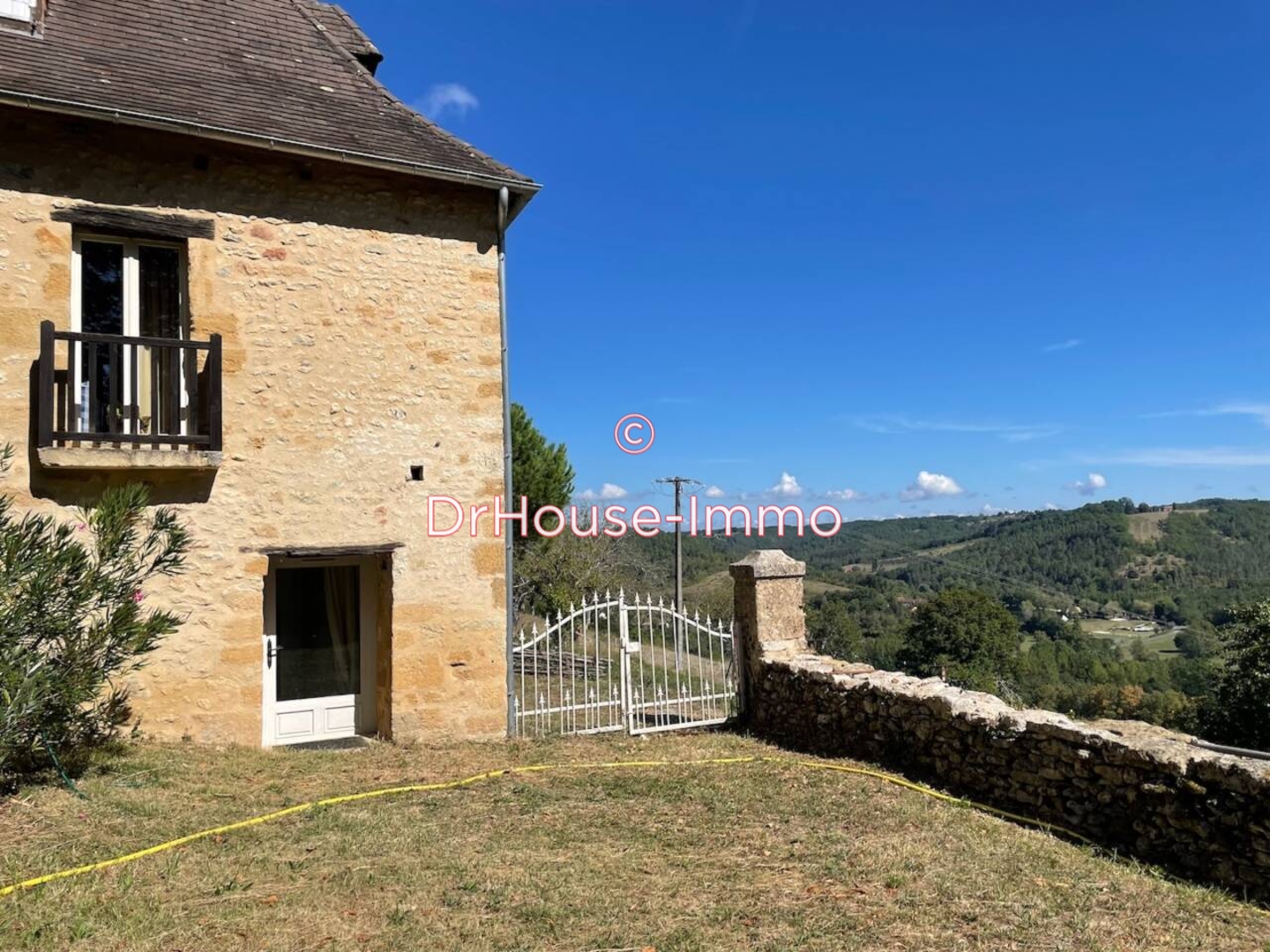 Maison 5 pièces de 180 m² - Plazac (24580)