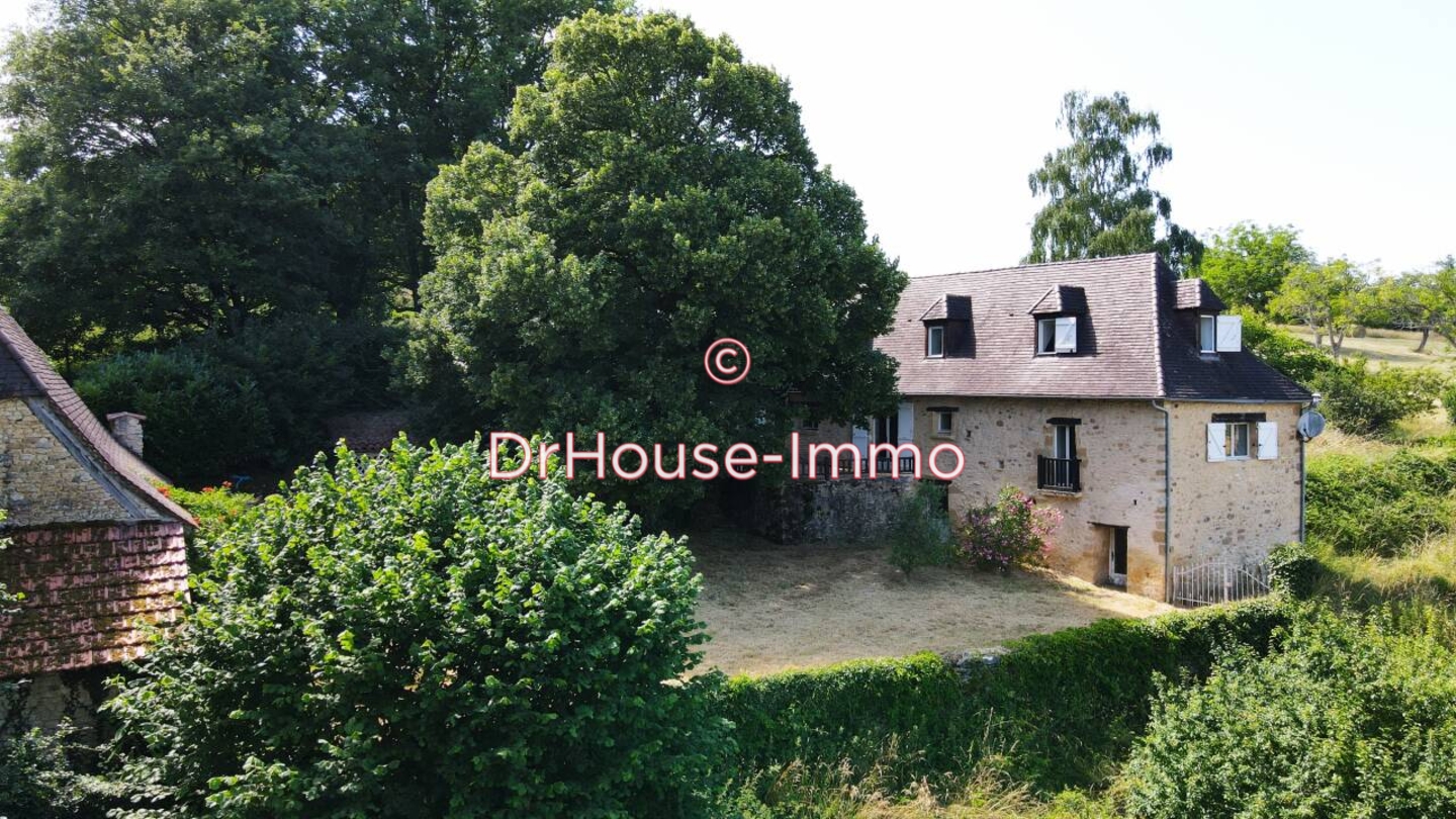 Maison 5 pièces de 180 m² - Plazac (24580)