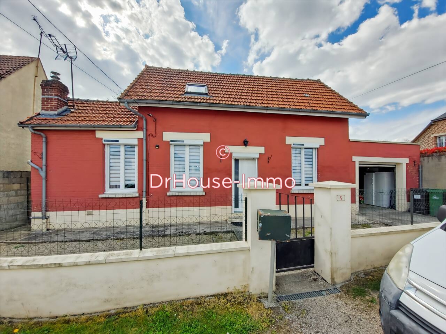 Maison 3 pièces de 68 m² - Frières-Faillouël (02700)