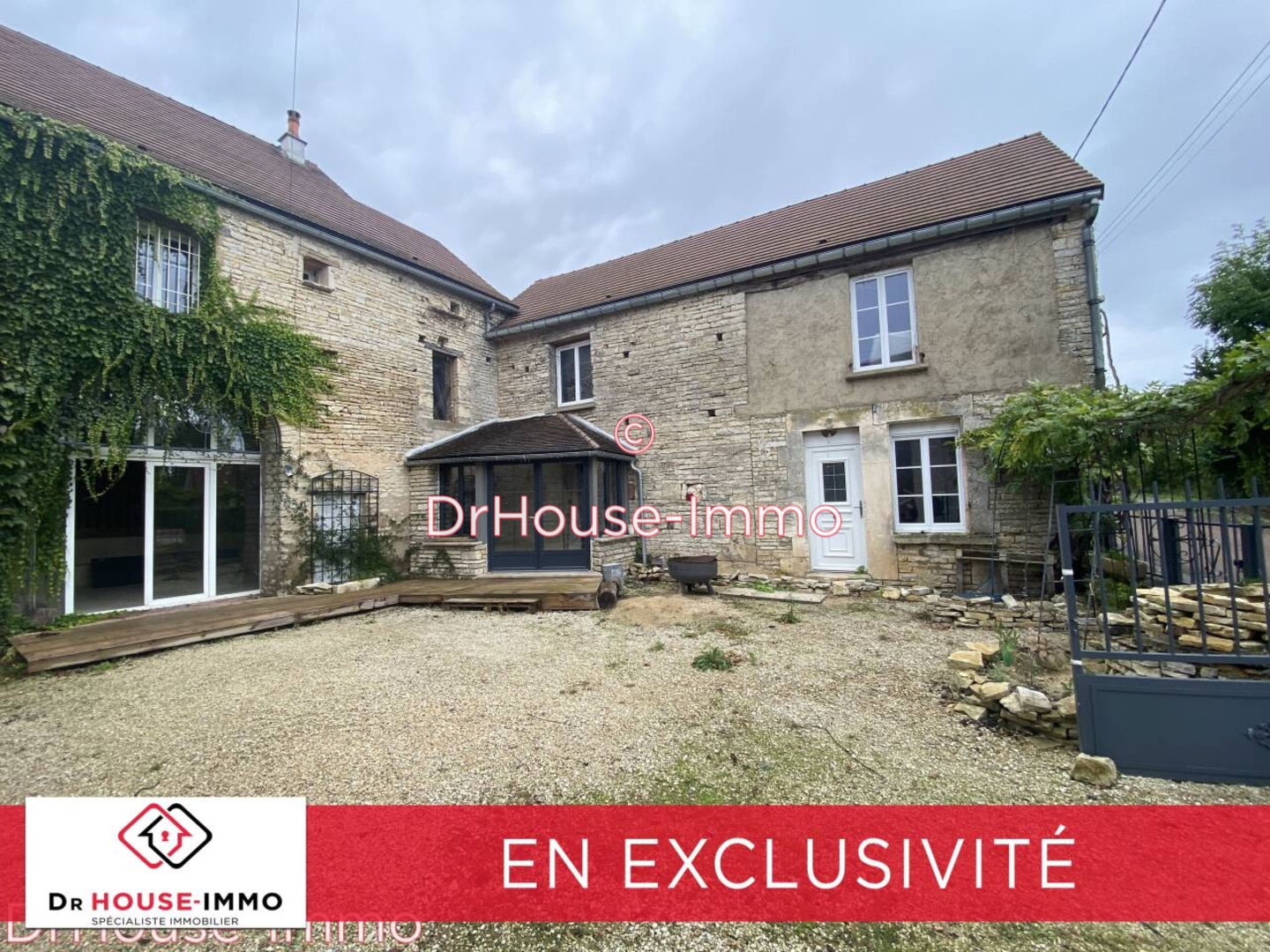 Maison 7 pièces de 244 m² - Baon (89430)