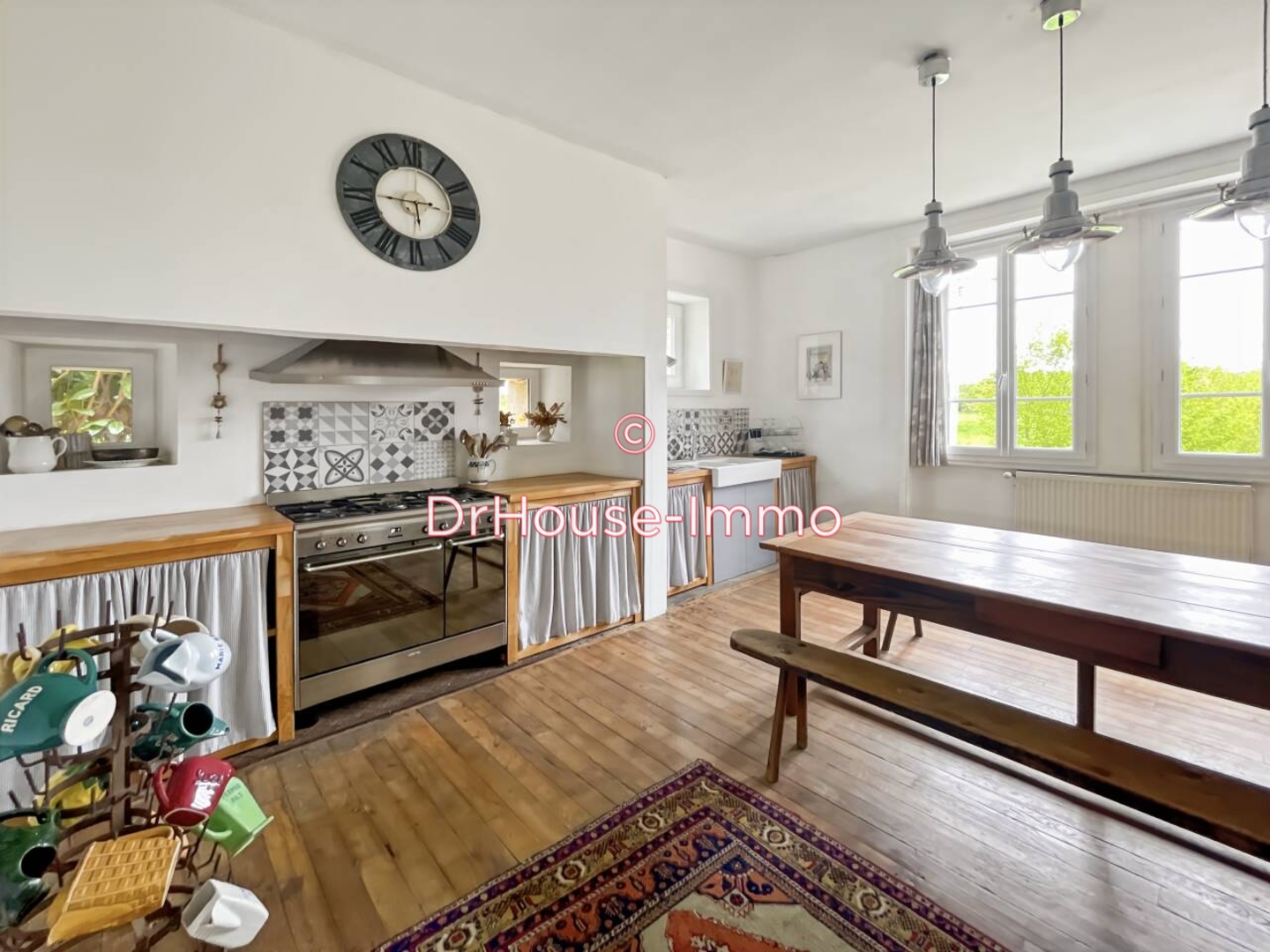 Maison 6 pièces de 189 m² - Sexcles (19430)