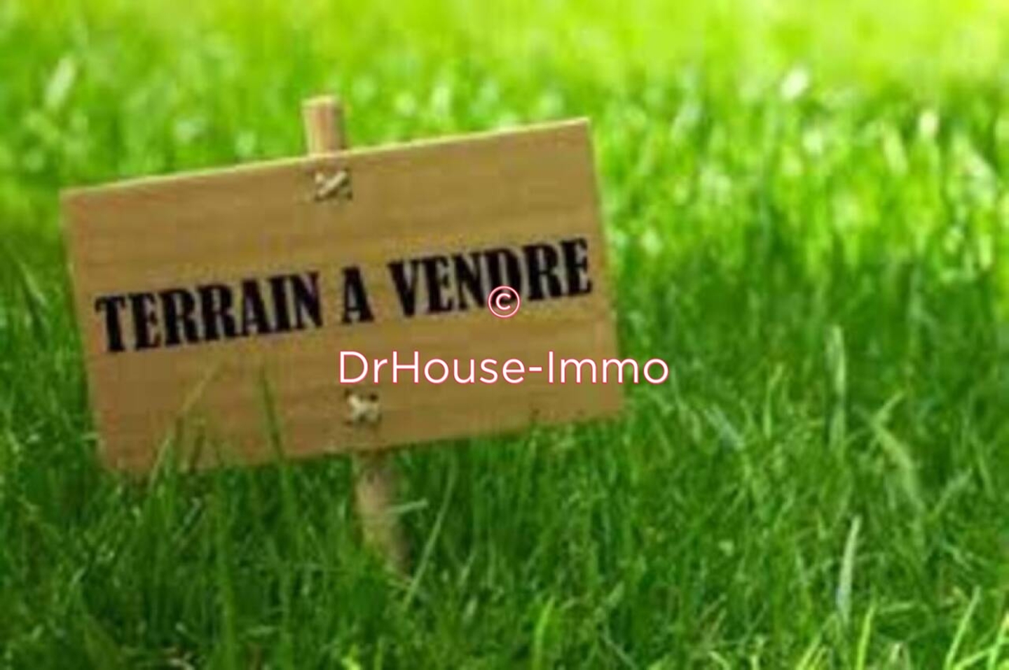 Terrain de 1 102 m² - Fontenay-sur-Loing (45210)