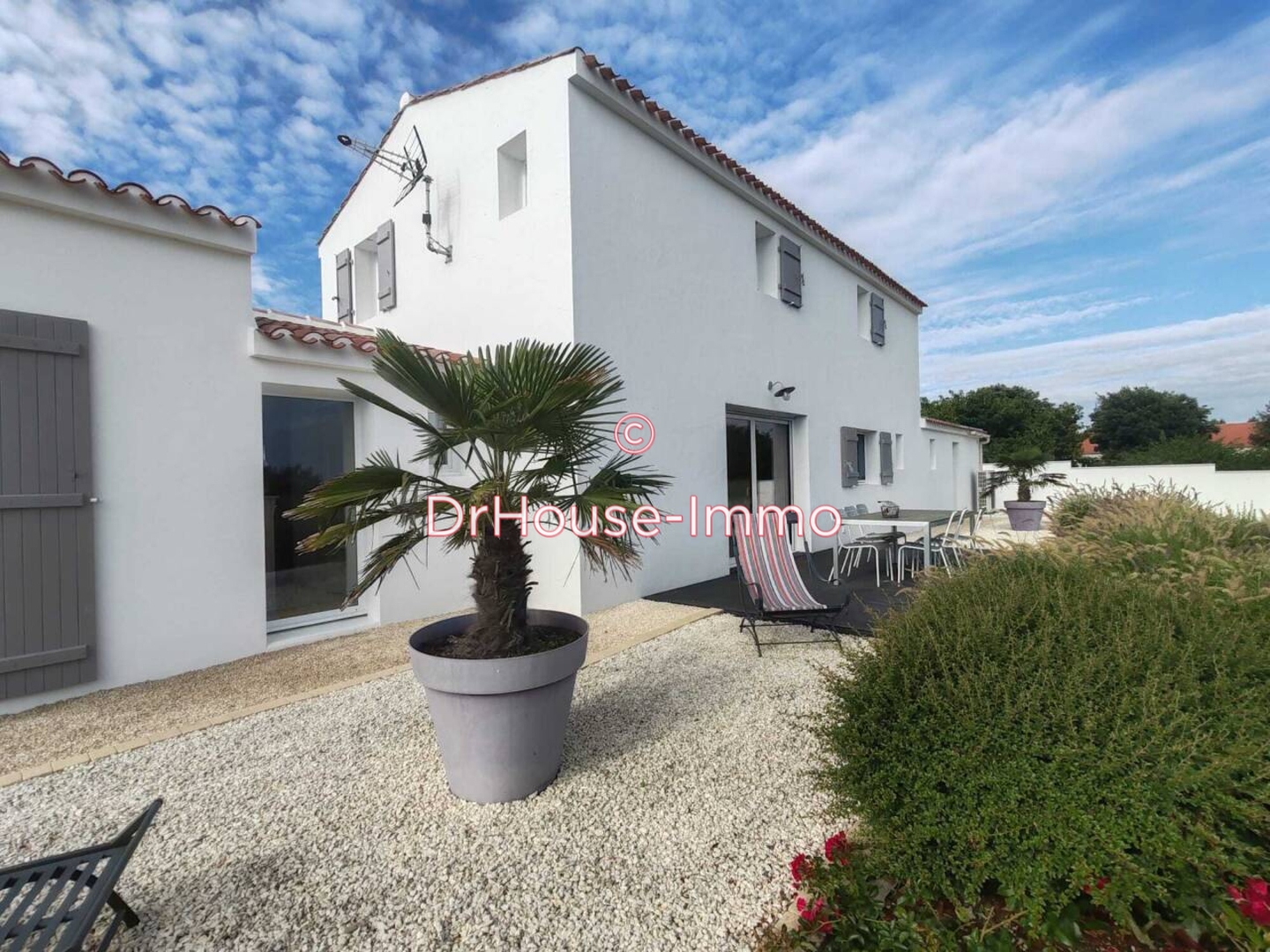 Maison 7 pièces de 184 m² - Puyravault (85450)