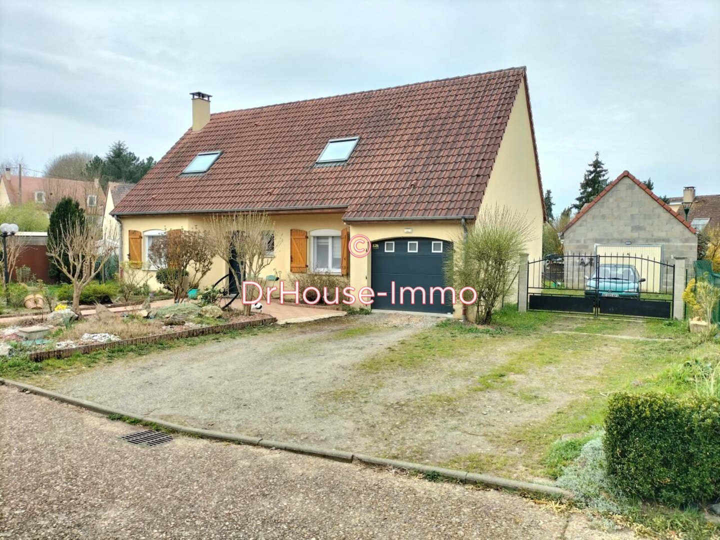 Maison 5 pièces de 114 m² - Verneil-le-Chétif (72360)