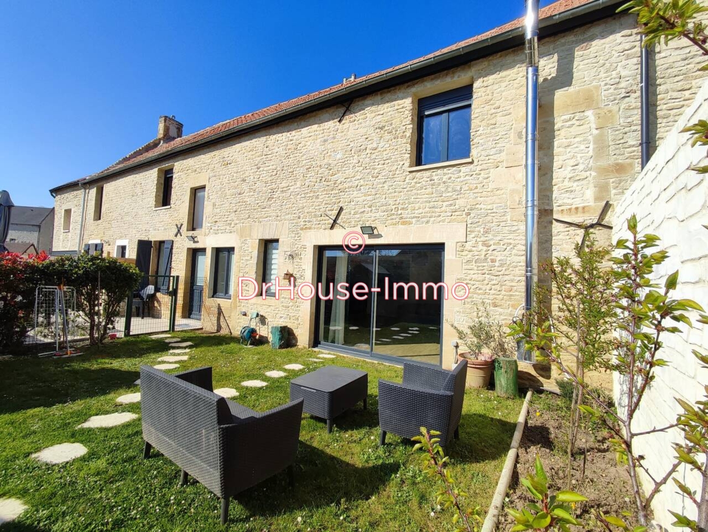 Maison 6 pièces de 192 m² - Courseulles-sur-Mer (14470)