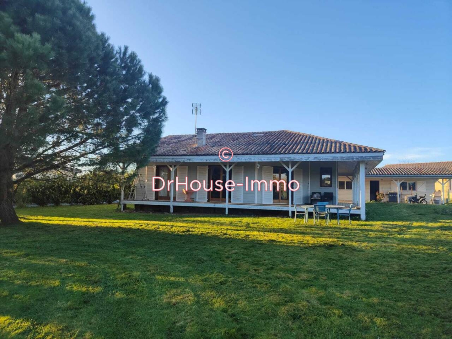 Maison 6 pièces de 120 m² - La Réole (33190)
