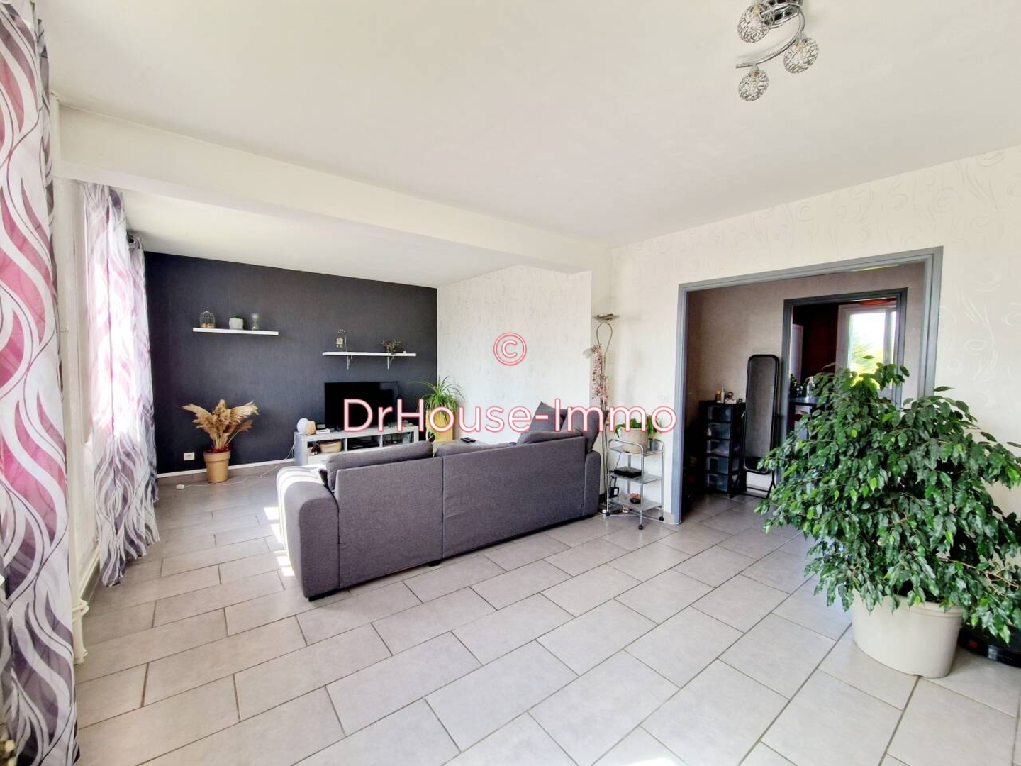 Appartement 3 pièces de 73 m² - Romans-sur-Isère (26100)