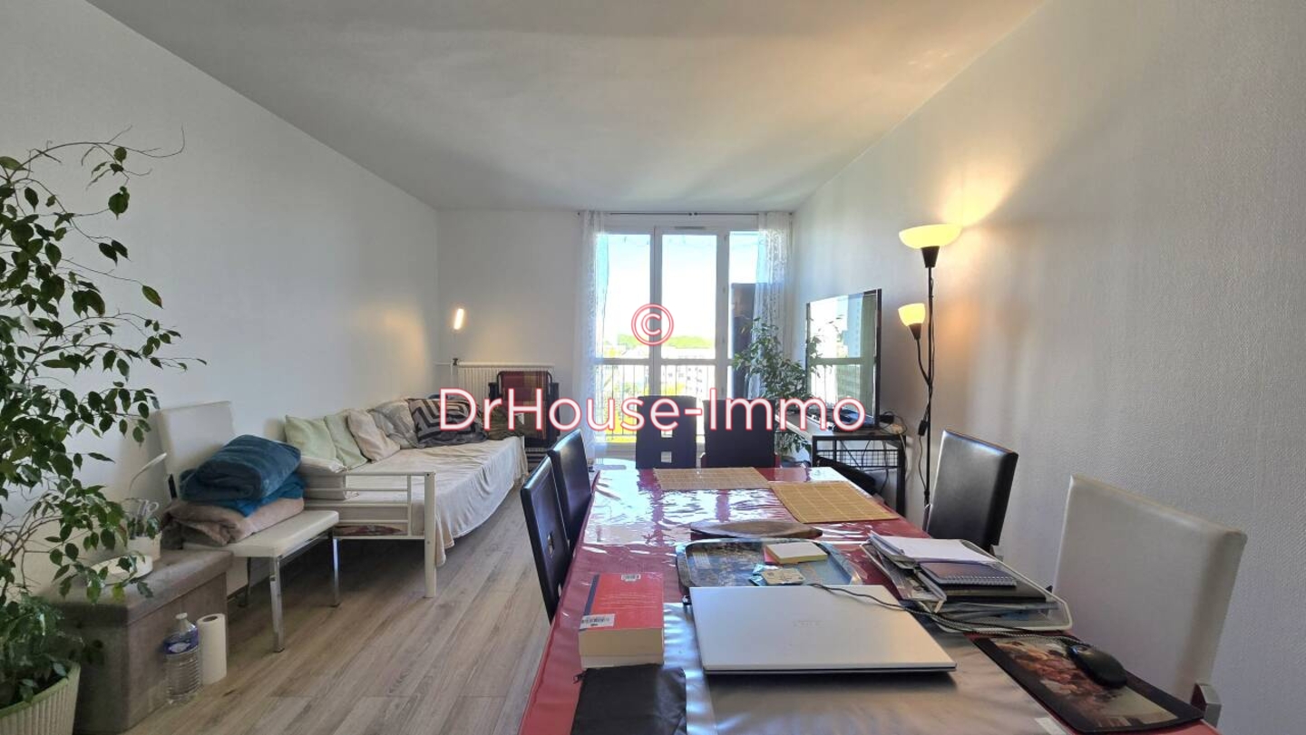 Appartement 3 pièces de 64 m² - La Courneuve (93120)